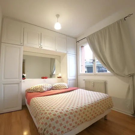 Paradise Near Downtown & Free Parking - Local Bike Apartment Annecy