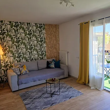 Apartment Paradise Near Downtown & Free Parking - Local Bike Annecy